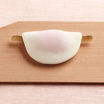 御所鏡（花びら餅）の画像